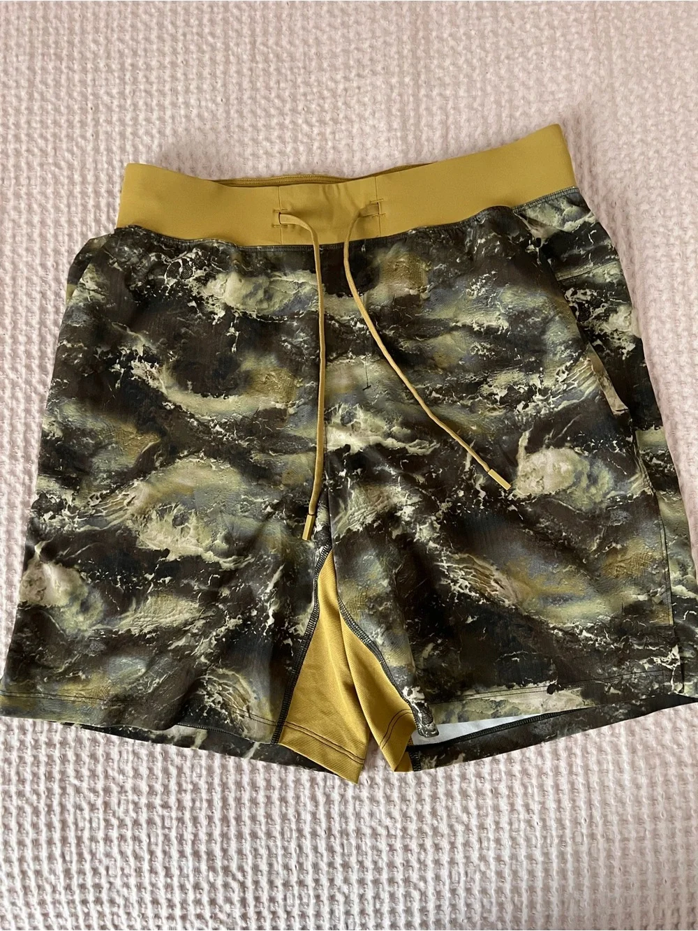 Lululemon T.H.E. Short 7